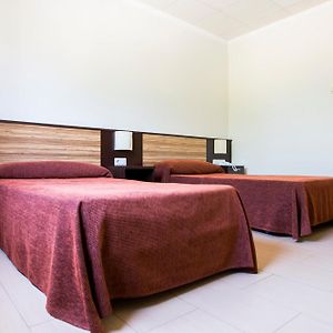 Habitación Estándar con 2 Camas Individuales